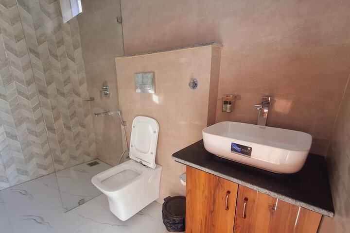Room 19 of 29