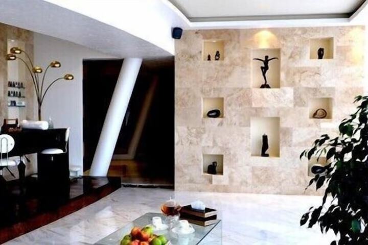 Hotel Interior 50 of 72