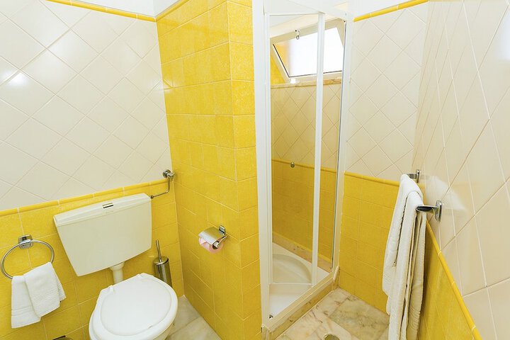Room 13 of 60