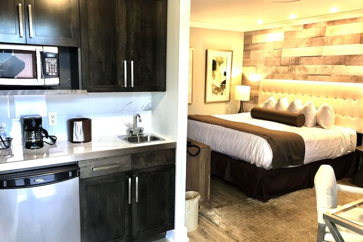 Private kitchenette