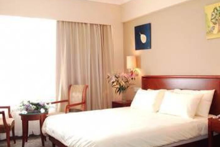 Room 4 of 26