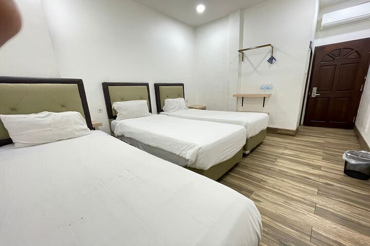 Room 20 of 35