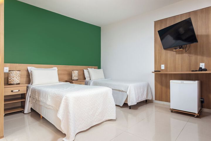 Room 34 of 132
