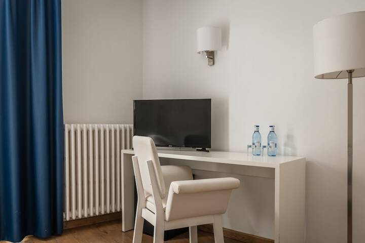 Room 10 of 57