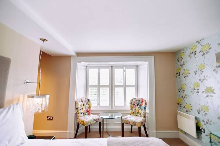 Room 14 of 131