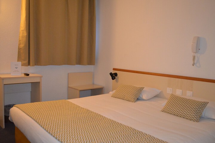 Room 22 of 31
