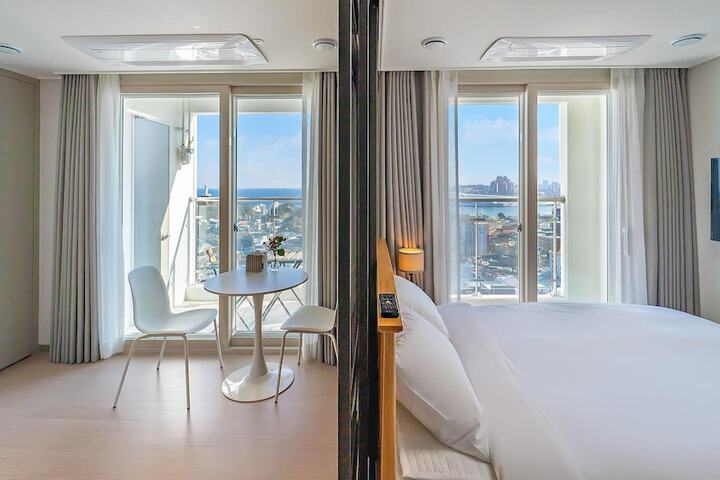 Room 183 of 640