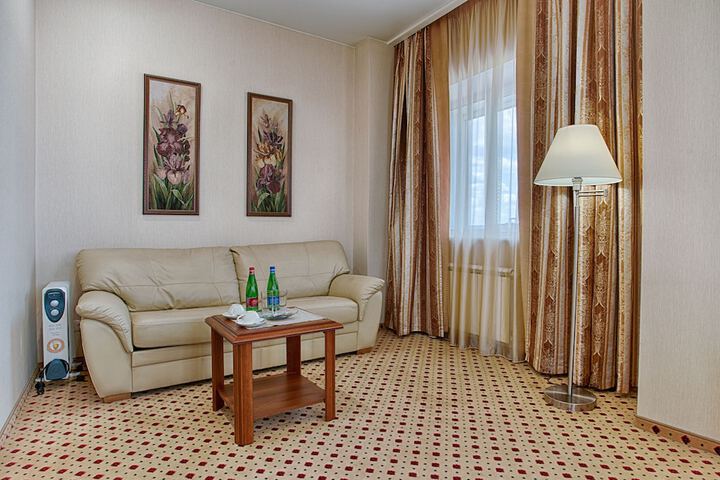 Room 21 of 43