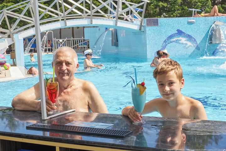 Pool 100 of 171