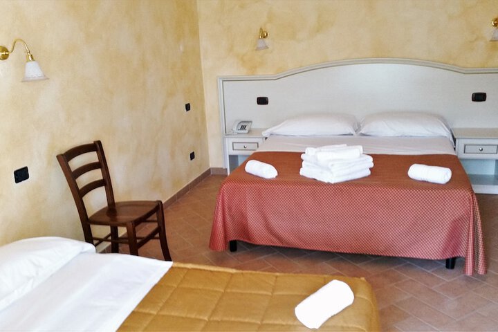 Room 7 of 132
