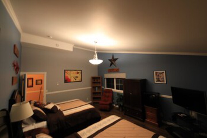 Room 28 of 68