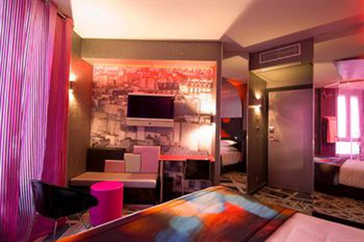 Room 18 of 36