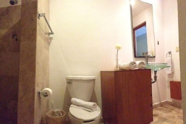 Room 29 of 33