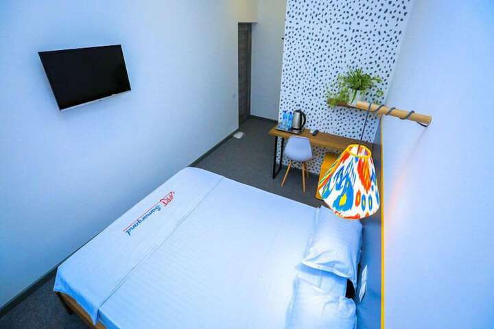 Room 16 of 56