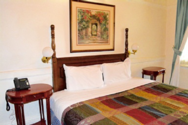 Room 239 of 768