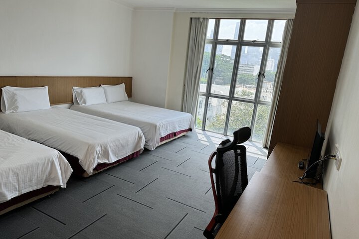 Room 35 of 44
