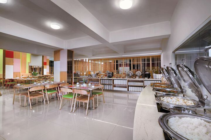 Dining Photos