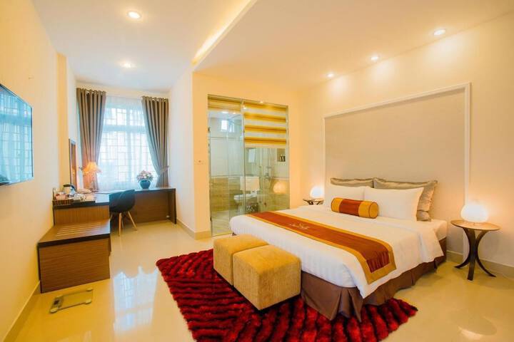 Room 20 of 34