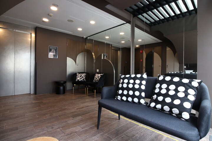 Hotel Interior 4 of 56