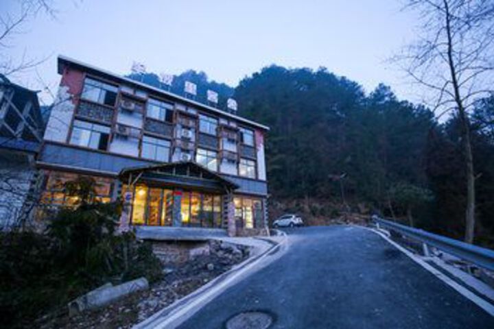 Hotel 8 of 41