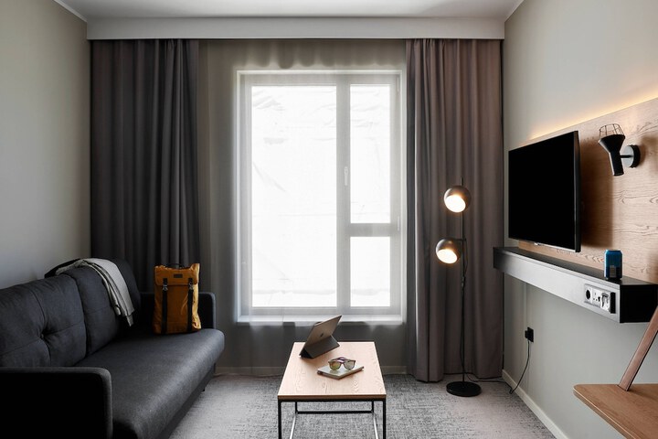 Room 12 of 31
