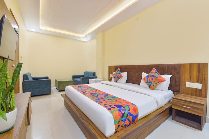 Room 14 of 37