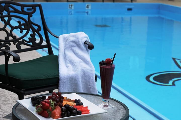 Rooftop pool