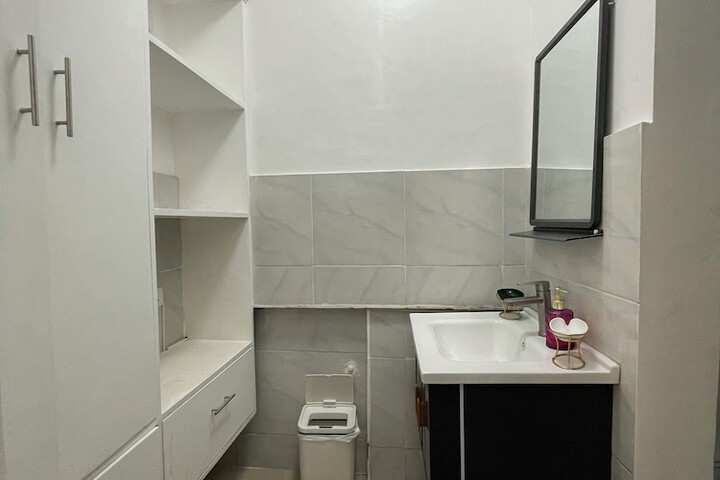 Room 115 of 336