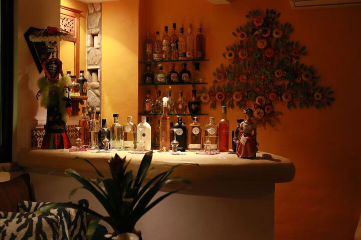 Lounge 40 of 62