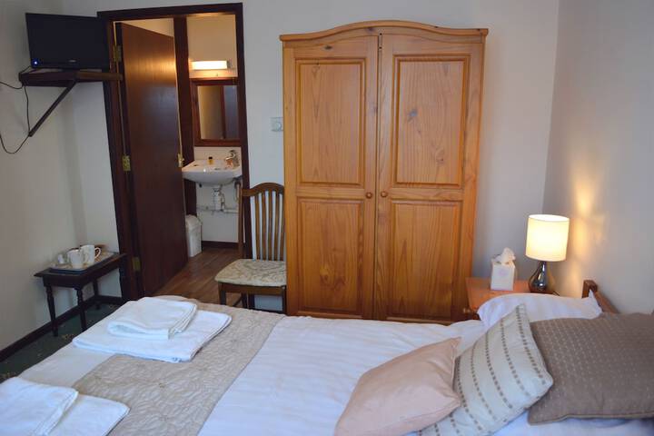 Room 13 of 101