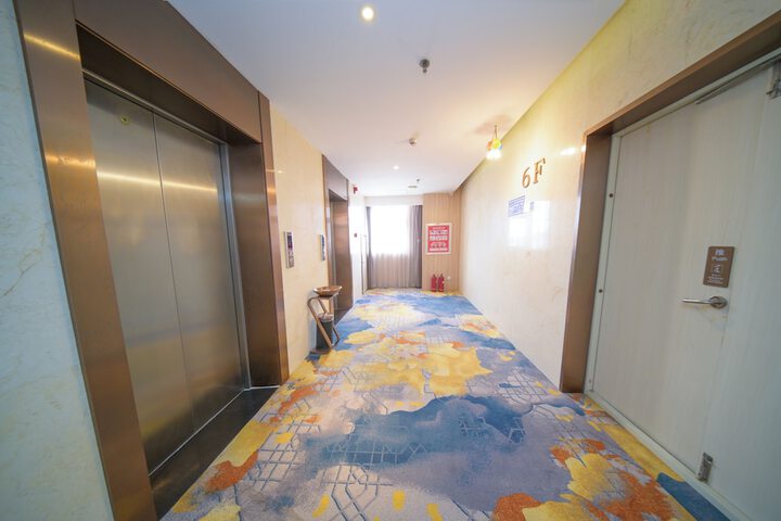 Hotel Interior 17 of 26