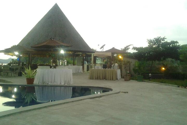 Pool 37 of 53
