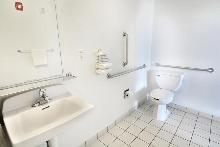 Clean Restrooms
