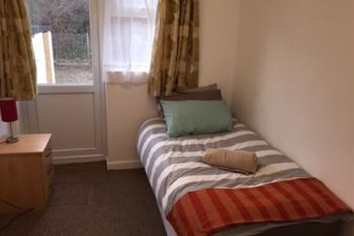 Room 7 of 25