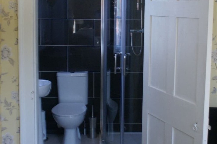 Room 9 of 20