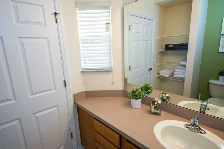 Room 39 of 221