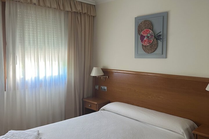 Room 9 of 26