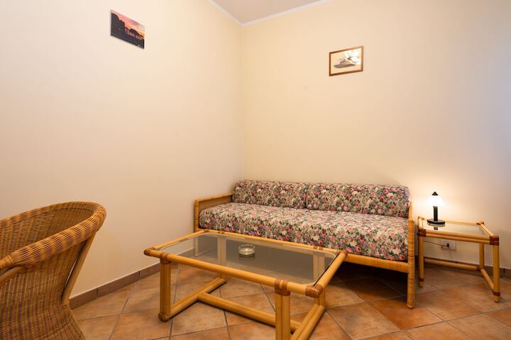 Room 15 of 74