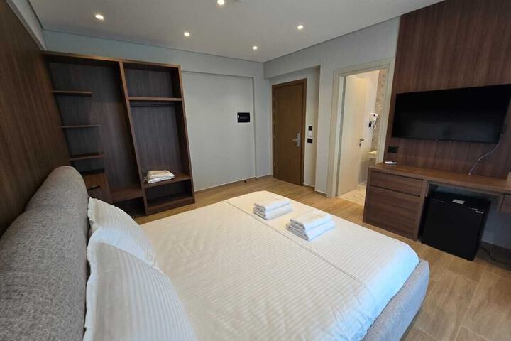 Room 54 of 77