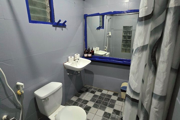 Room 63 of 171