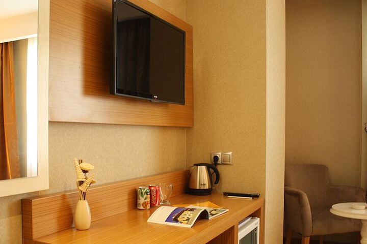 Room 22 of 34