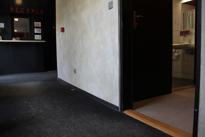 Room 7 of 39