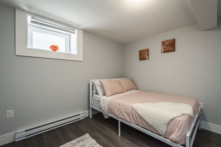 Room 15 of 64