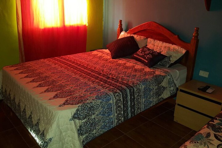 Room 13 of 38