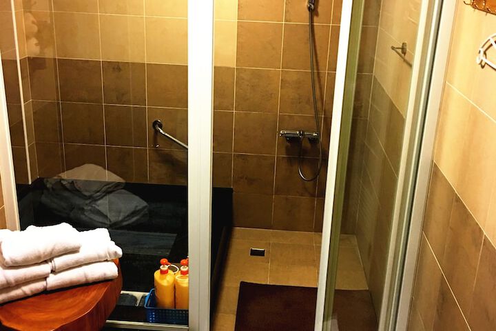 Room 29 of 43