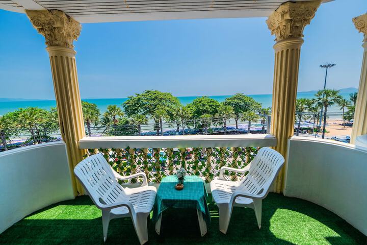 Terrace/Patio 74 of 76