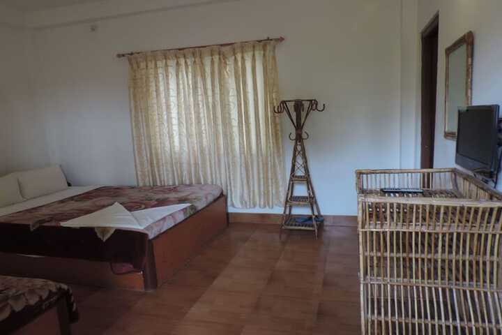 Room 3 of 15