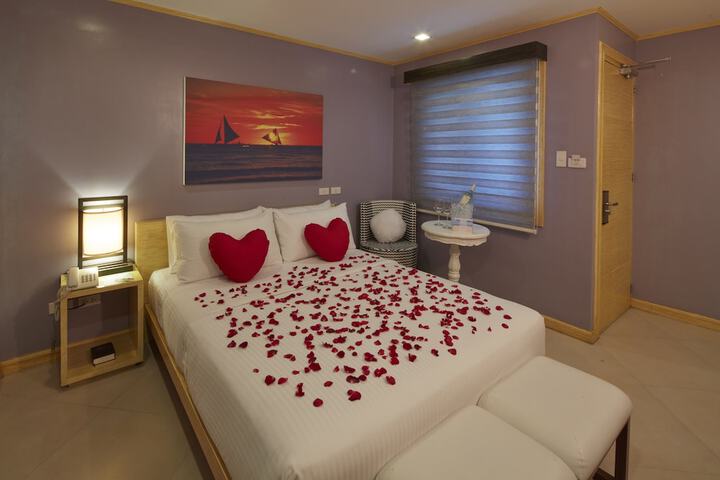 Room 30 of 41