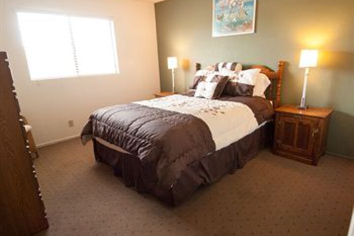 Room 11 of 37