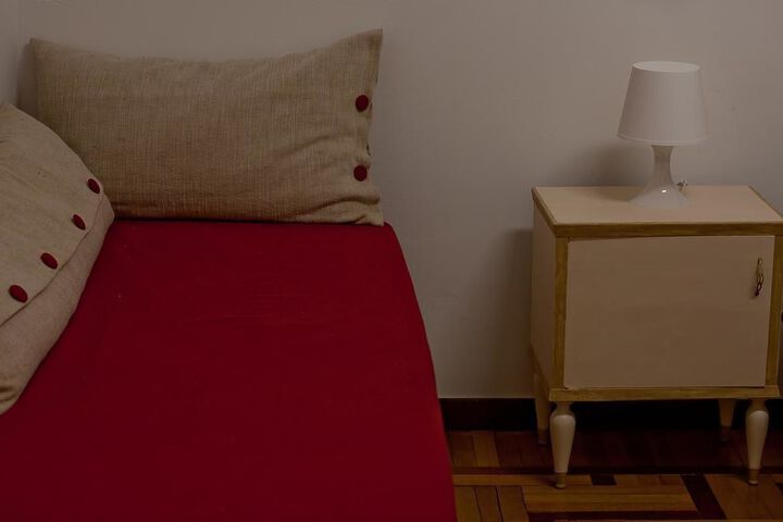 Room 2 of 7